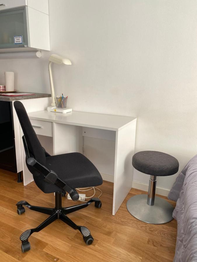 Big Studio Close To Center With Wifi Helsinki Exterior photo